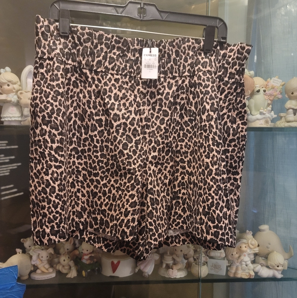 Express Linen blend shorts with pockets